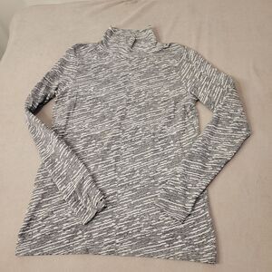 Athleta Turtle neck top Women Size Large